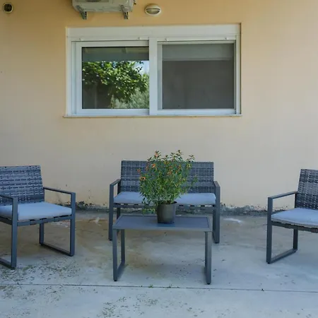 La Pietra Verga Kalamáta