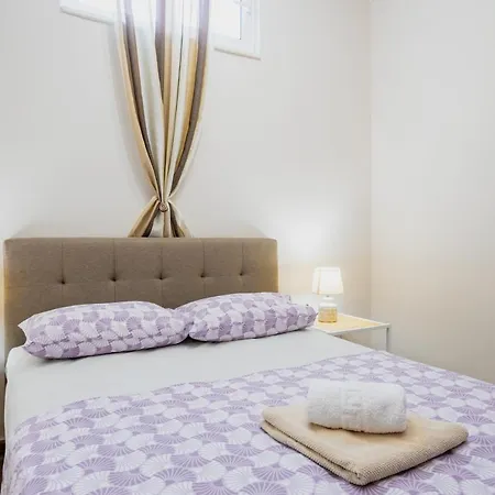 アパート La Pietra Verga *