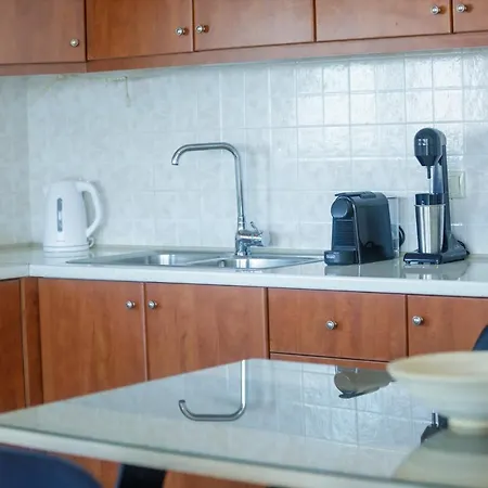 La Pietra Verga * カラマタ